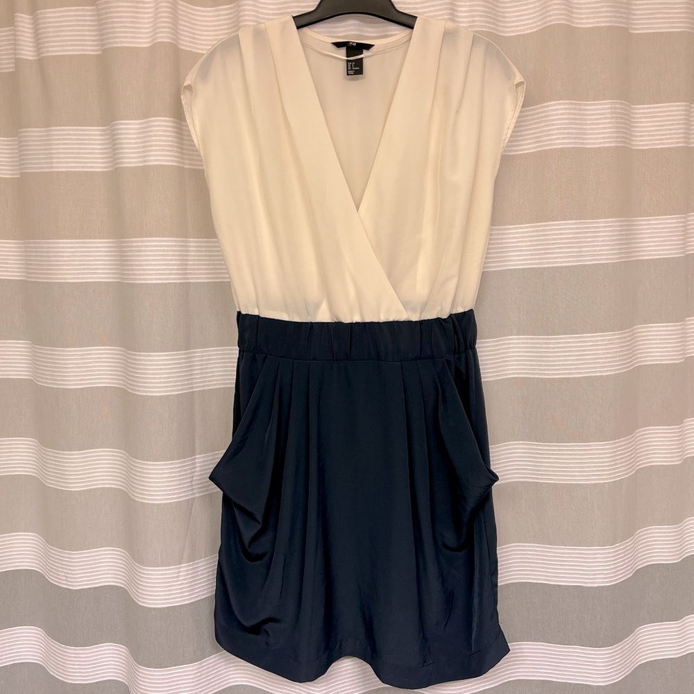 H&M Navy and Cream Colorblock Dress with Pockets - Size 8